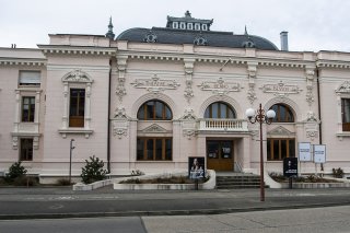Le Théâtre Benno Besson à Yverdon-les-Bains propose une saison 2024-2025 marquée par le thème de la quête (archives) KEYSTONE/JEAN-CHRISTOPHE BOTT